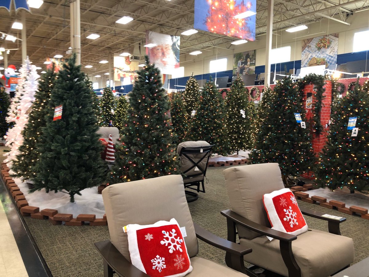 AmericanSale's tweet photo. There are only a few days left to save 20% on Christmas trees during our Early Bird Special! ๐ Do not let this deal pass you by!
#BringTheFunHome #ChristmasIsComing #ChristmasTree #Christmas https://t.co/id1u8gs52z