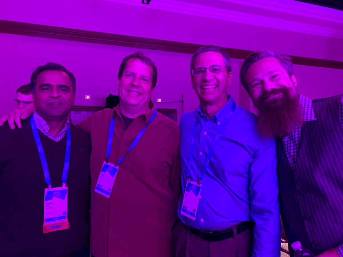 kamalvyas's tweet photo. Had lot of fun presenting @NetAppIT DevOps journey yesterday at #DevOps - Mega Session. What a great team work. Great honor to have our founder @DaveHitz in the audience @NetApp #beardsofinsight  #NetAppINSIGHT https://t.co/kg6JBqWZsQ