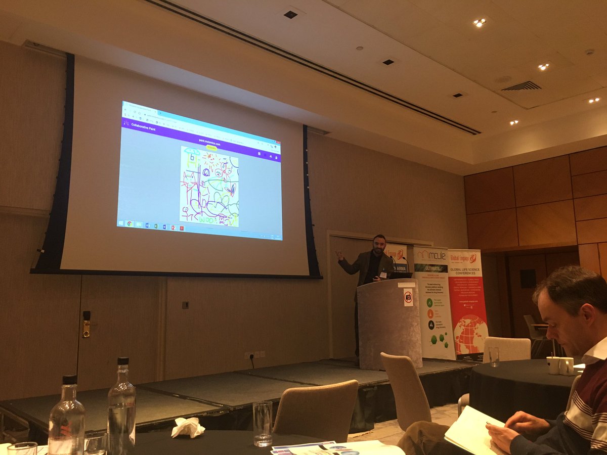 Molomics's tweet image. The impact of collaboration in drug discovery was explained with an easy example at #pharmainformaticscongress. All spectators could draw a picture together in real time through a simple @Molomics technology. More than 10 people participated and this is the result.