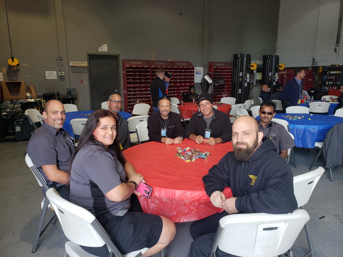 envoyaircareers's tweet image. Snaps from the Ground Support Equipment (GSE) Mechanics Appreciation Day celebration at DFW. Thank you for all your hard work! #TeamEnvoy