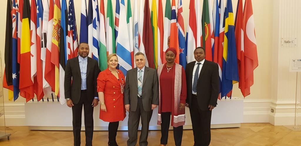 arei_idu's tweet photo. AREI Regional focal points and the director of the IDU https://t.co/N35osXbbGI