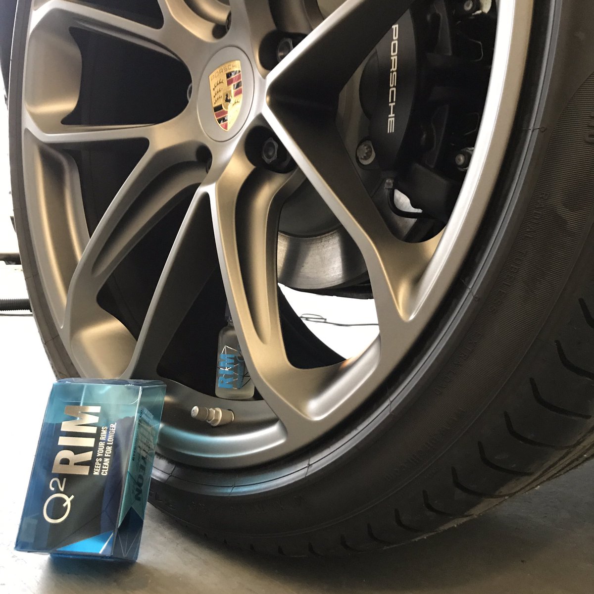 advancedval_det's tweet photo. Completed last week, was the new #porsche #cayennecoupe with our signature #newcarprotection #detail including #gyeonquartz #q2duraflex #ceramiccoat #gyeoncertifieddetailer #detailing #brighton #brightonandhove #brightondetailing #detailingsussex #bestdetailer https://t.co/nJs0xWSzNZ