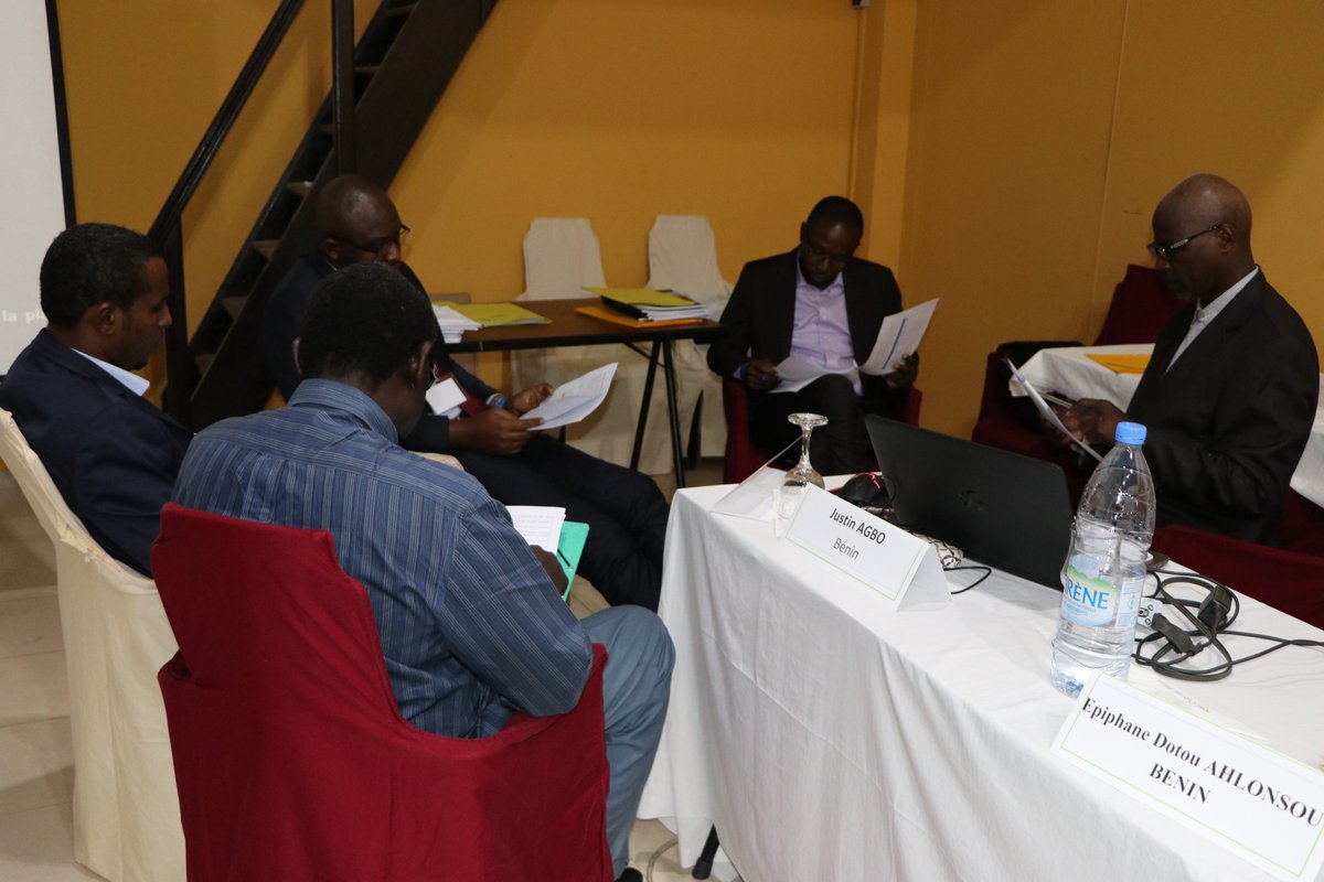 endaenergylinks's tweet photo. @jvesenegal @aissatou_diouf @UEauSenegal @Cassis_Ibra @CCNUCC @saratraerup @UNEPDTU @UNCCD @secou_sarr Travail de groupe sur la caractérisation des technologies pour évaluer la connaissance des participants à l'atelier régional de renforcement des capacités des pays francophones d'Afrique et des Caraïbes sur l'évaluation des besoins en technologie.
#Technologyneedsassesment https://t.co/K7ud22AC65