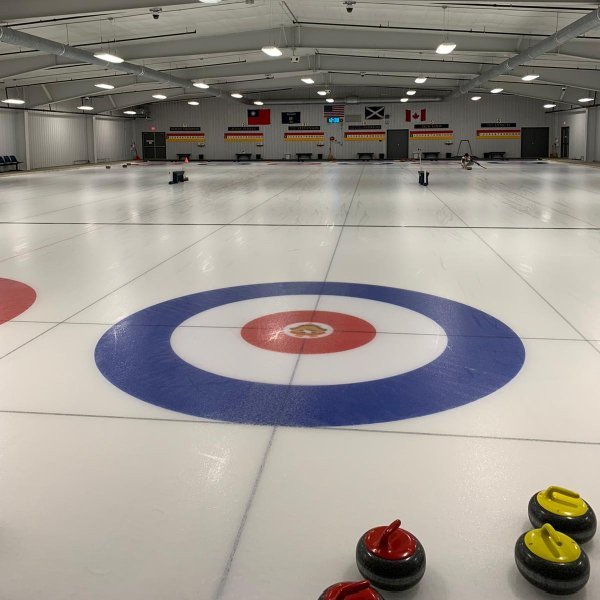 We arrived in Madison yesterday and got a good practice today at <a href="/CurlMCC/">Madison Curling Club 🥌</a> ahead of the Madtown Doubledown this weekend!