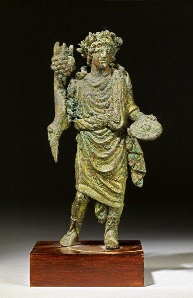 Sarah404BC's tweet photo. #Roman Household Spirits:
* #Panes & #Penates
* #Lares
* #Parentes
* #Manes
* #Lemures
* #Genius
* Genius #Loci
* #Umbrae
https://t.co/ItTxgweewY https://t.co/8ikDPDrm6r