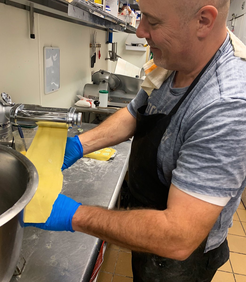 xlilmegx's tweet photo. This man is my whole world. My Dad pours his heart and soul into everything he does &amp; these past few months I’ve watched him dedicate everything he has into fulfilling his dream of running his own restaurant. If you’re ever in Waterford MI please stop by :) https://t.co/GjEsbazsPR