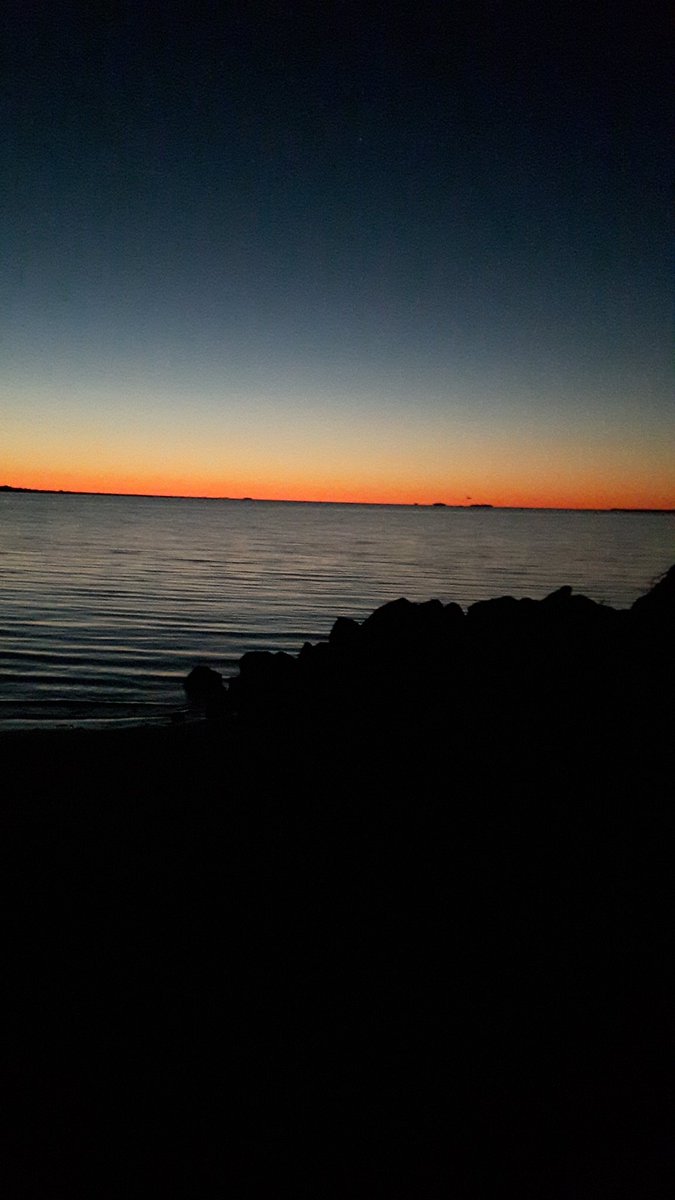 Vacker, vintrig solnedgång i kväll.