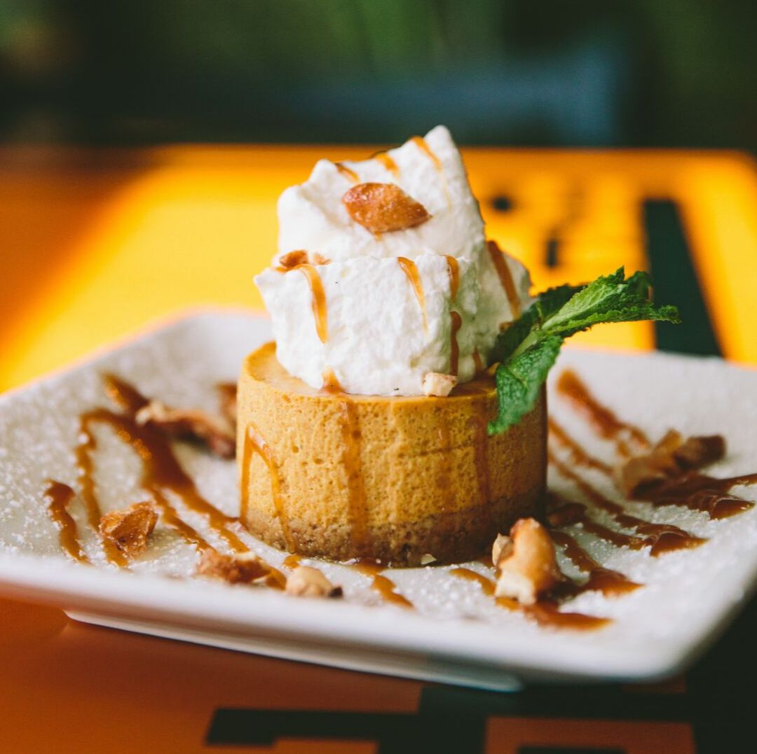 Cheesecake, but make it festive. 🎃 <a href="/BigBowlBuzz/">Big Bowl Buzz</a>