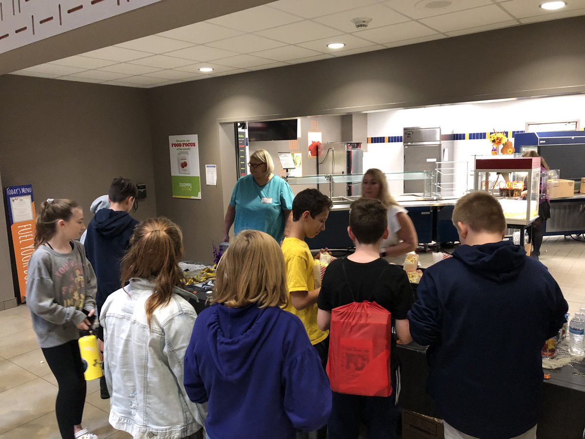 Lots of music and dancing at PG’s Fabulous Fall Festival Activity Night! Thanks to our PTO volunteers for all your helping in making it a fun time for students! #esmPGproud @PineGroveSC <a href="/PopovichMeg/">Megan Popovich</a> <a href="/ShonaghKelley/">Shonagh Kelley</a> <a href="/bferrari1215/">Barbara Ferrari</a> <a href="/DougMohorter/">Douglas A. Mohorter</a>