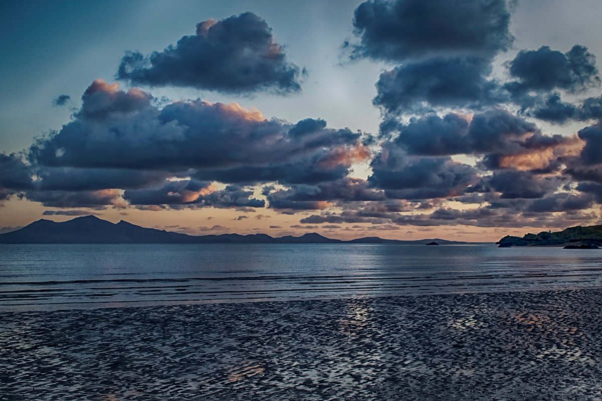 #Anglesey, you are beautiful, thank you! #Newboroughbeach #Llanddwyn #familytime #halfterm