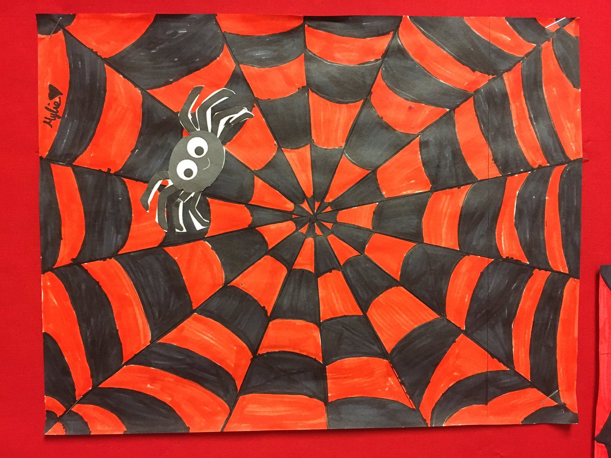 MsLeGrow5's tweet image. Spooky spider webs!  🕷 #depthperception #elementsofart #halloween @paradiseelem @NLESDCA