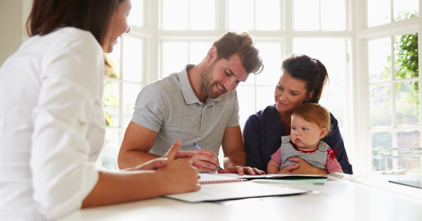 kulbiranant's tweet image. All buyers and sellers in the real estate market have to sign it - click the link to find out why and what it entails ☺️ 

#realestate #disclosureform #property #realtor #buying #selling #house #home #townhouse #apartment #in... rebgv.org/news-archive/w…