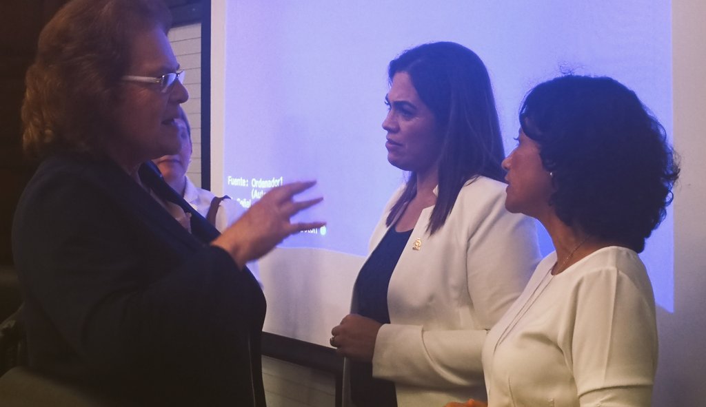 YorlenyLeonM's tweet photo. Satisfecha por el respaldo del #Sinaes al proyecto de Reforma a la Ley del #Conesup, quienes a su vez resaltaron el deber del Estado de garantizar la #EducacionDeCalidad incluyendo en este caso el ámbito privado a través de las acreditaciones de carreras @DiputadosPLN @asambleacr https://t.co/YrO7k1c8Dt