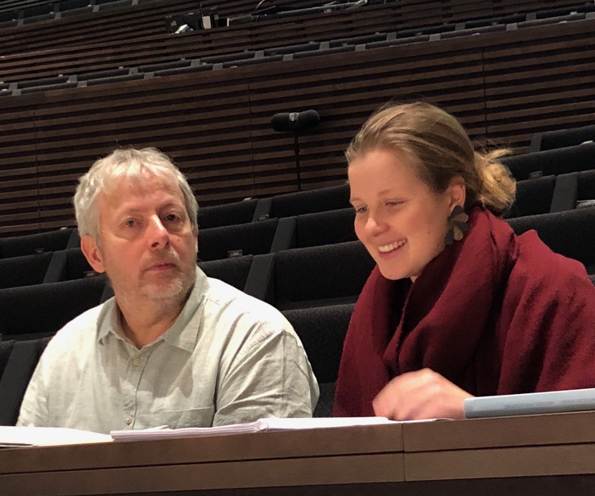 Gluck: Orfeo ed Euridice with fabulous Fabio Biondi, discussing the score here with #EmiliaHoving. ⁦@Yle_Rso⁩ Wed/Thu ⁦@yleradio1⁩ ⁦@yleareena⁩