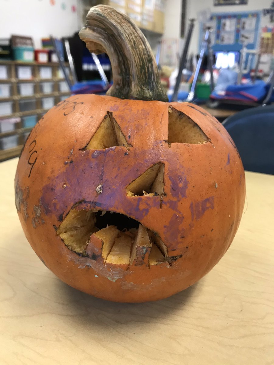 What an awesome way to celebrate a birthday!  Have all of your classmates sign a pumpkin, carve it into a Jack O’lantern, and then bring it back to our classroom for our Halloween celebration!  We love it!