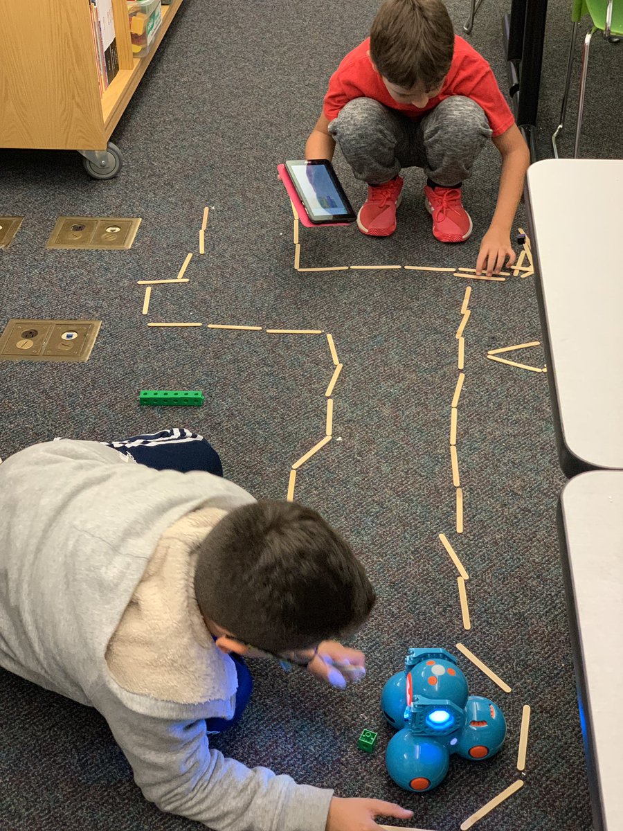Coding “Mars Rovers” and creating constellations out of clay during #WorldSpaceWeek #OnTheHil