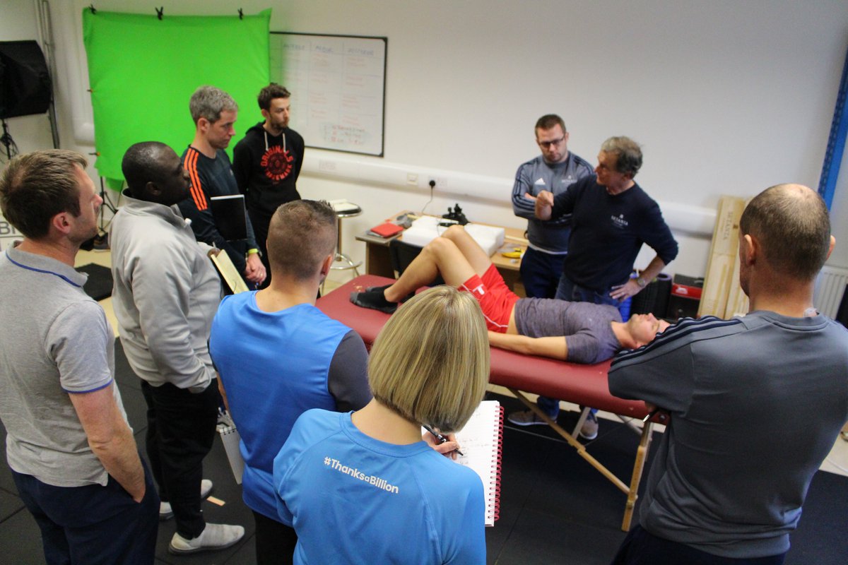 SetantaCollege's tweet photo. "Posture leads to function, and as performance coaches, you need to assess function."
A simple take-home message from Dr. Liam as he and @JoeWarne1 took the group through a series of range of motion tests, dynamic testing, and interventions. #SetantaPerform https://t.co/BAITFjWBHk