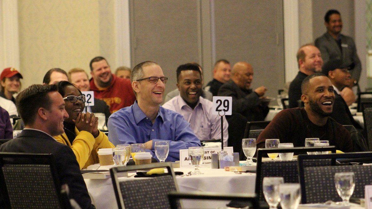 #QCLeaders, registration is open again! We have added more tables to welcome a limited number of guests at Friday's QC Leadership Breakfast. Seats are already going quickly so register now at QueenCityLeaders.com #networkingevent #charlotte