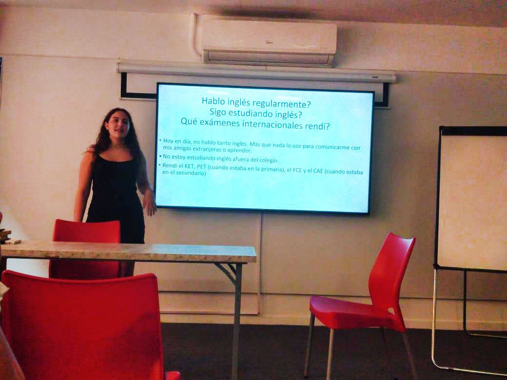 PractiaGlobal's tweet photo. Ayer nos visitaron chicos de entre 12 y 17 años para que nos cuenten sobre los temas que les interesan. Nos hablaron de la importancia del inglés para conectarse con otras culturas, el calentamiento global, el veganismo y el cestoball.
Mira:
#PractiaGlobal #Aprender #Educación https://t.co/8sa0NwdcGR
