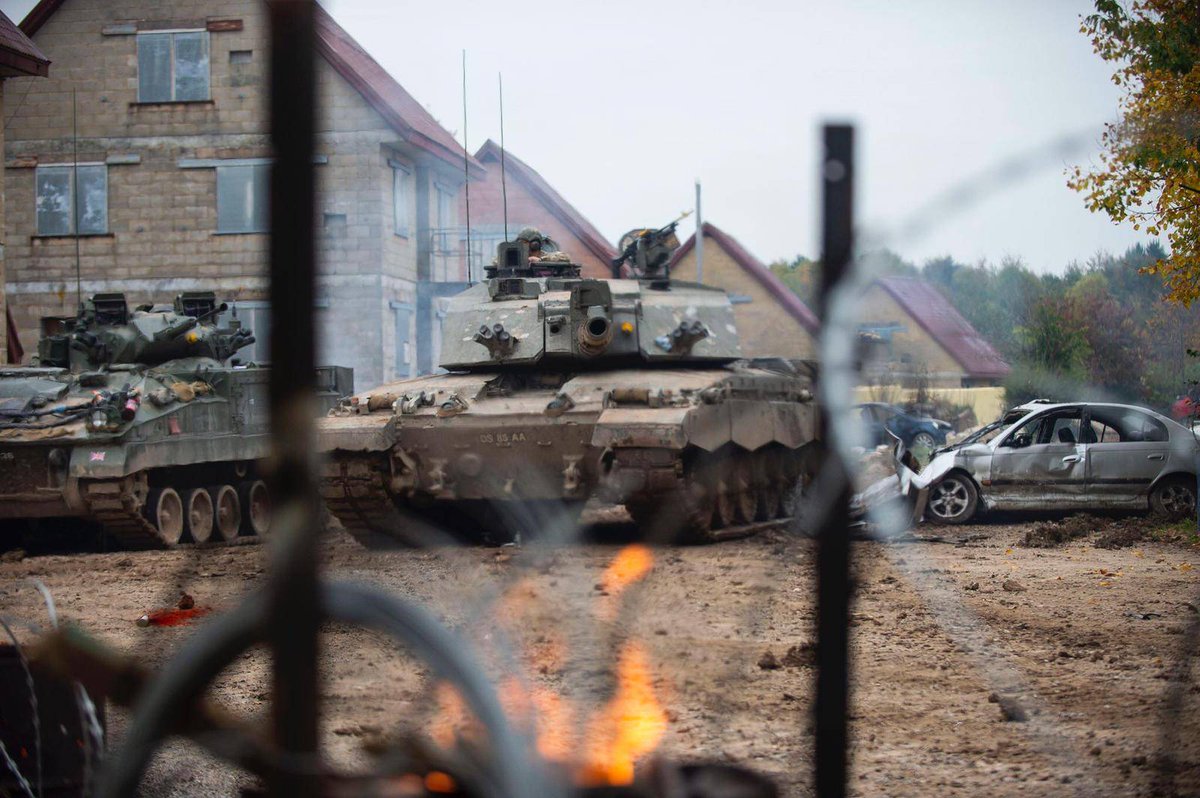 DefenceHQ's tweet photo. The @BritishArmy showcasing the capability of its people and equipment at Combat Power Day #ACPD19 https://t.co/OKKWeUMUCN