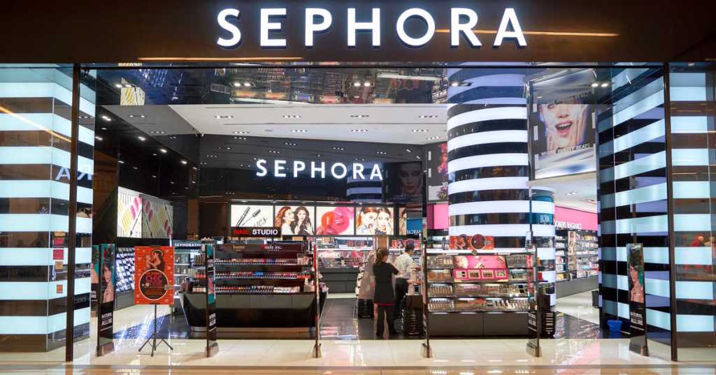 theImmigrantca's tweet photo. تخفيضات تصل إلى 50% في مستحضرات Sephora Canada https://t.co/hwmnuPzvp4 https://t.co/icXVM68FT3