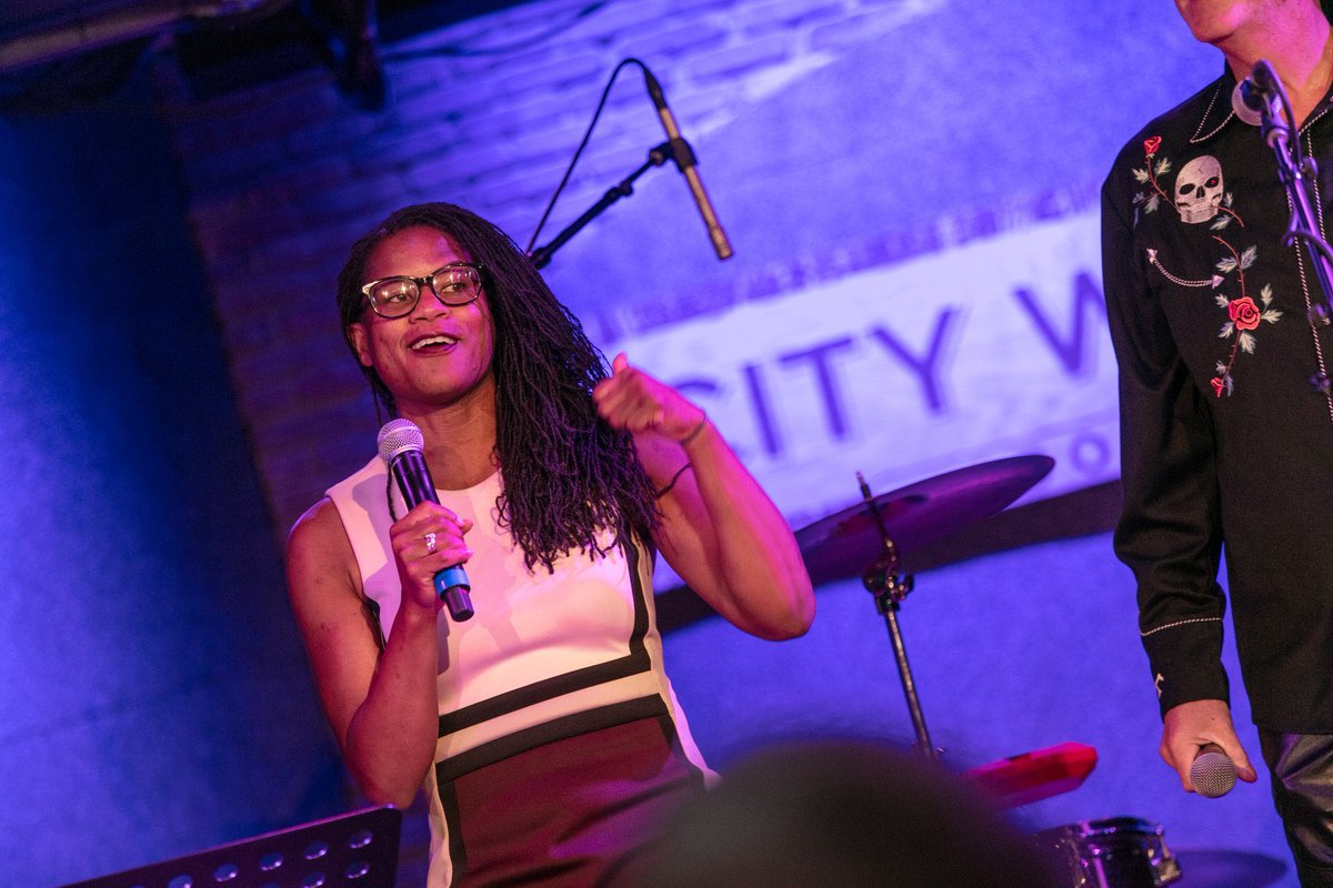 ZUMIXInc's tweet photo. Last week we had the pleasure of celebrating our second annual Gala, The Muze: Idols &amp; Icons. Thank you to our sponsors, supporters, staff &amp; students for making it an iconic night! 
Photos by Wayne Chinnock https://t.co/wWcEeWJdoz