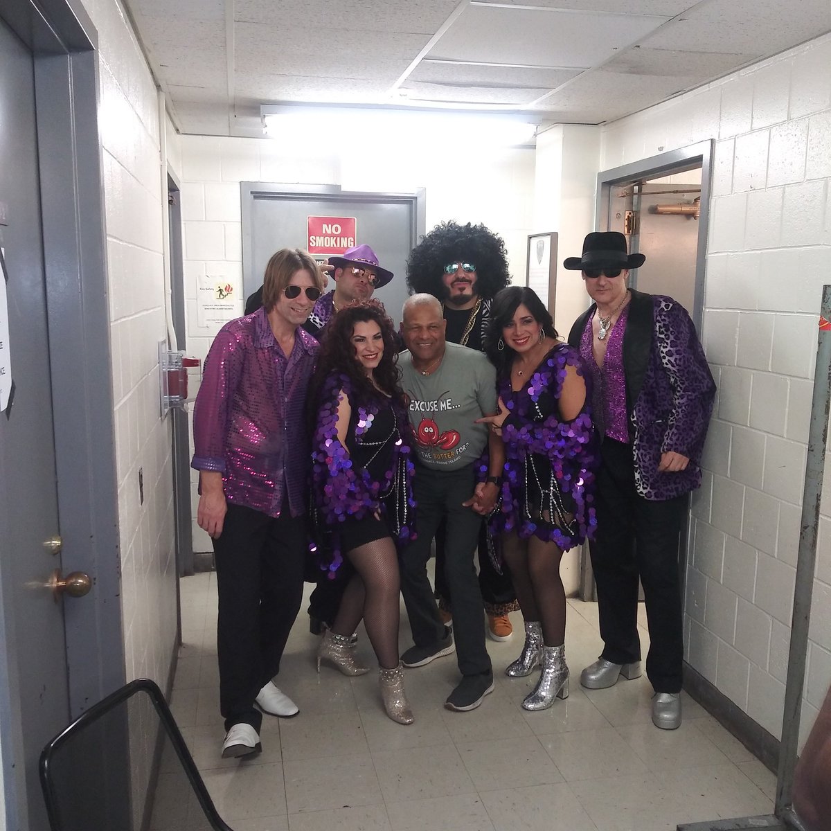 DollaSkillz's tweet photo. The full cast of Disco Unlimited back stage #LegendsofDisco2 https://t.co/dQ0nUQudSJ