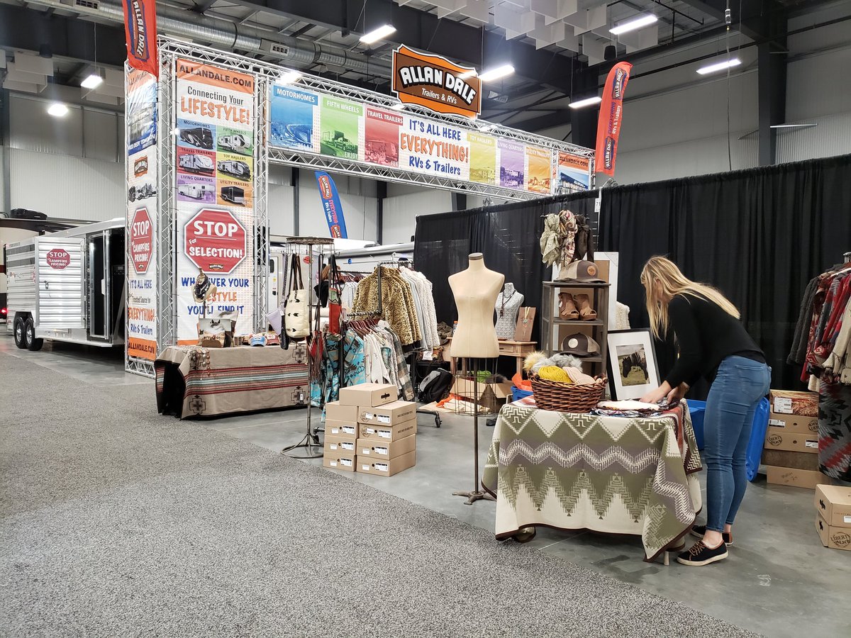 RedDeerChamber's tweet image. Make sure to visit the @CFRRedDeer tradeshow, it runs every day! #CFR46