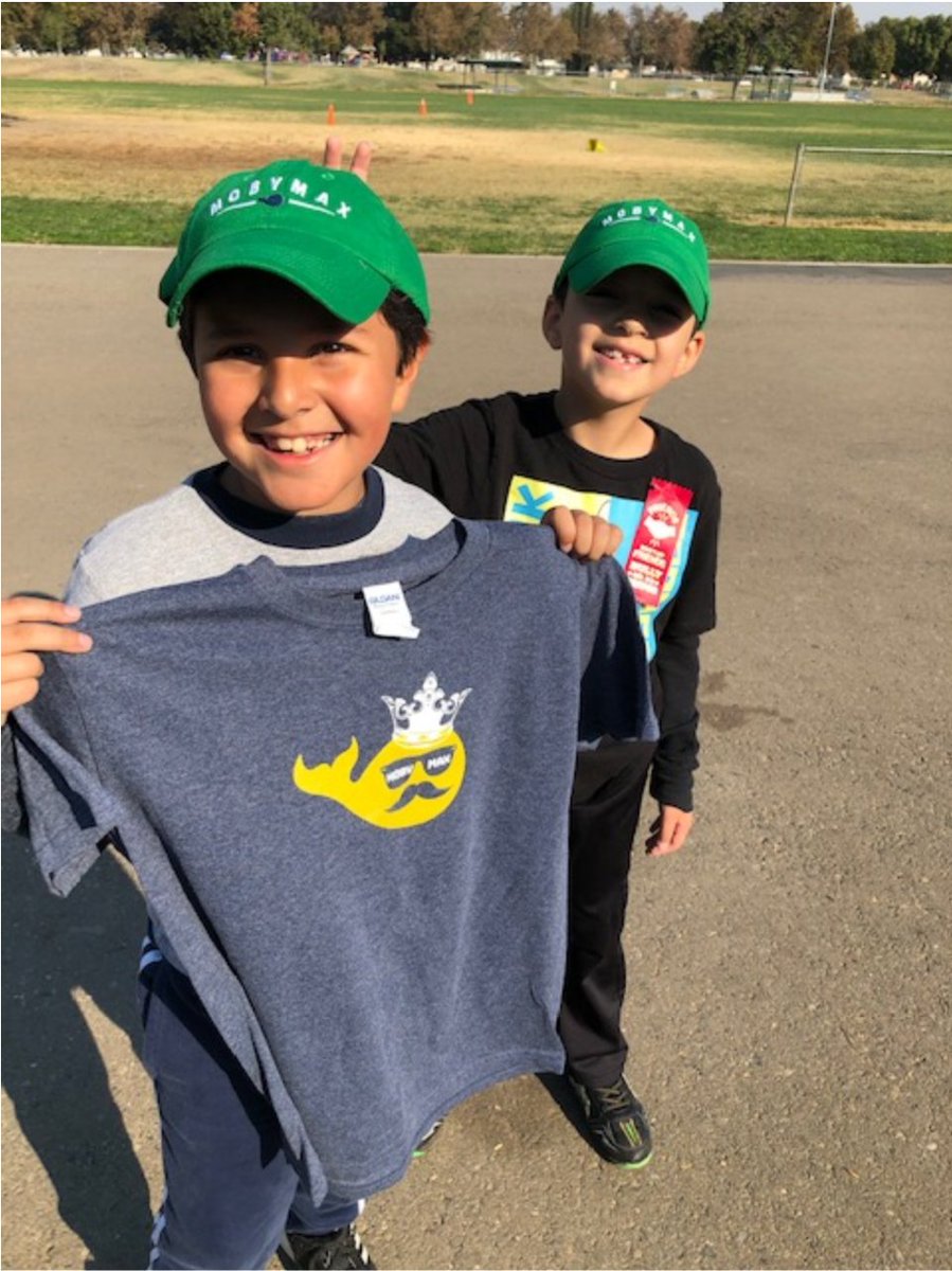 CF_EaglesNest's tweet image. These stellar students received @MobyMax awards today!! #TechProgram #CatchingUpOnSkills