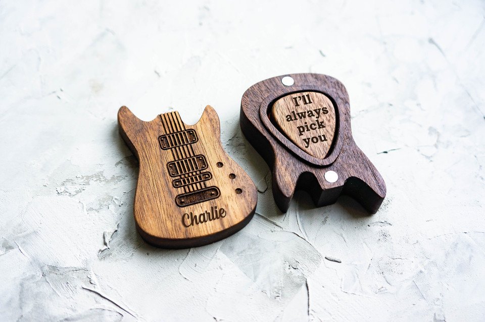 MemorableLand's tweet photo. Now Electric Guitar Box is available in Walnut!
#custom #engraved #guitar #box #personalized #wooden #pick #bestselling #accessories #forguitarplayers #forhusband #forhim #forher #handmade #memorableland https://t.co/tKwE05kPiU