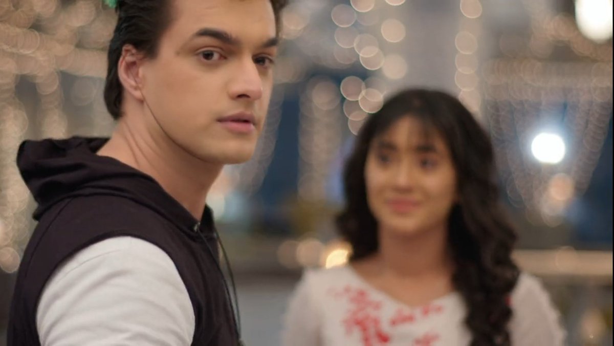 If he's prayed every year for her to wish him somehow, she has waited just as desperately to make that happen.5 years of missing this day & celebrating it unnoticed has culminated to this moment - watching him be wished by his family - & she can't help but smile. #yrkkh  #kaira
