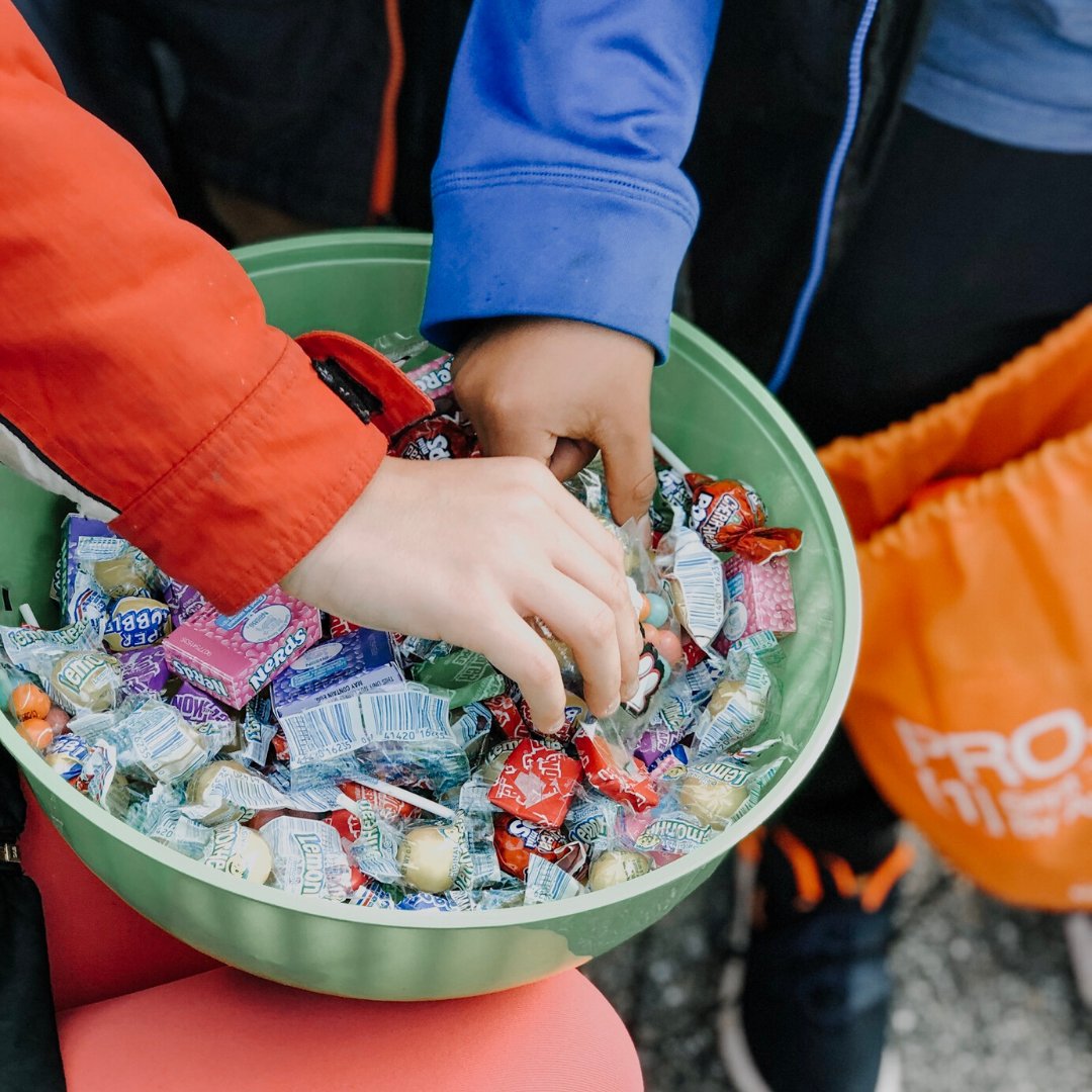 FamilyFutures's tweet photo. Monster Mash was a monster blast! We had a great time passing out (and eating) candy. https://t.co/q3klOzaUPz