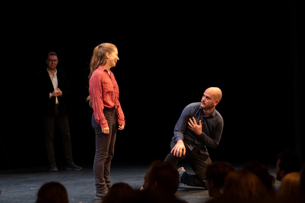 We know you can't wait for our weekly drop-in...

And so, here we are! We meet tomorrow, Wednesday 30th October, at 18:30, in front of the SV building: the session will take place in SV2615. Don't miss it!