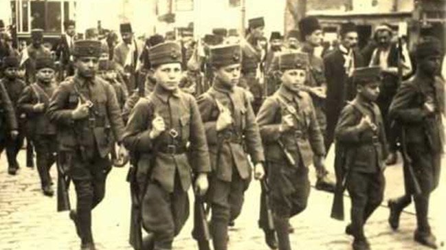 abdullahciftcib's tweet photo. Son Türk Devletimizin kuruluşu kutlu olsun.
Devletimiz Ebediyete kadar yaşasın...

İstiklal Harbimizin kahramanlarını saygıyla yâd ediyor, bin yıldır bu topraklar üzerinde yaşamamızın bedelini canlarıyla ödeyen tüm şehitlerimize Allah’tan rahmet diliyorum. https://t.co/fKF8s8lZx6