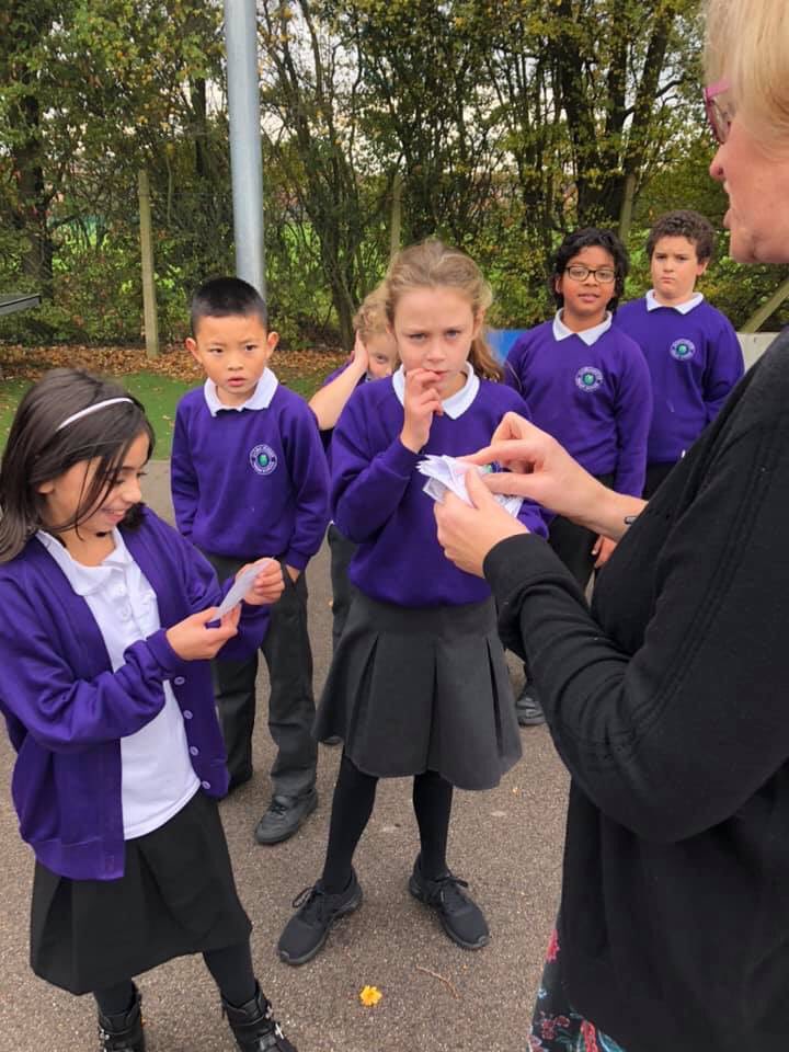 DorchesterP's tweet photo. In line for tickets #Titanic #drama #wowlessons #english #year5 https://t.co/Zi1RwahXU7