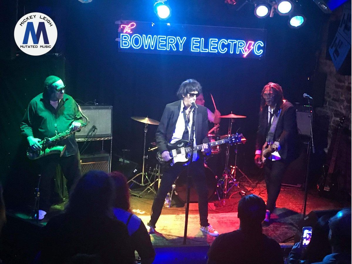MickeyLeighNYC's tweet photo. as seen at the Bower Electric
#mickeyleigh #punk #rock #music #mutatedmusic #band #musiclover #lyrics #punk #punkrock #nyc #rocknroll #album #woodstock #pajamazon #thecolony #mickeyleighsmutatedmusic https://t.co/VxHB3iZPNR