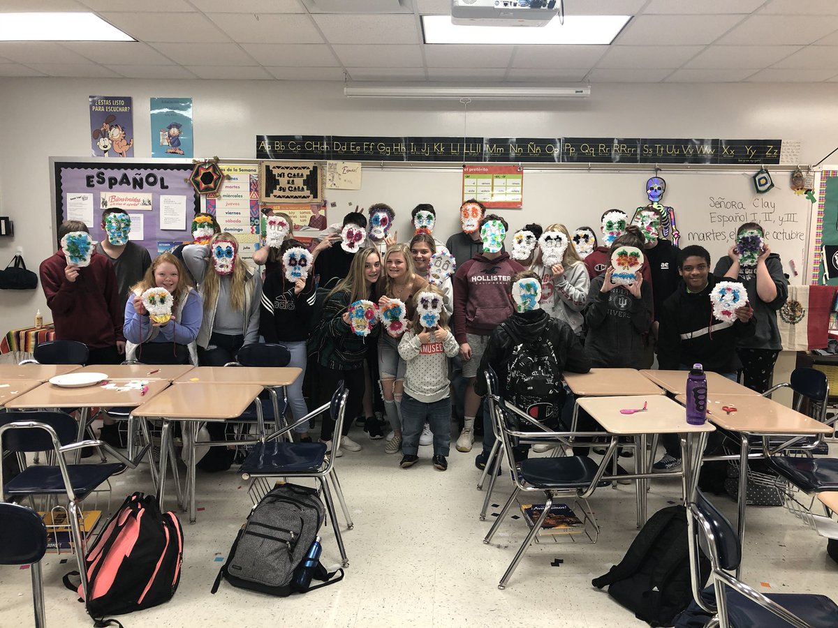 senorabcc's tweet photo. Period 7 día de los muertos 💀 máscaras! https://t.co/j2P0gKGved