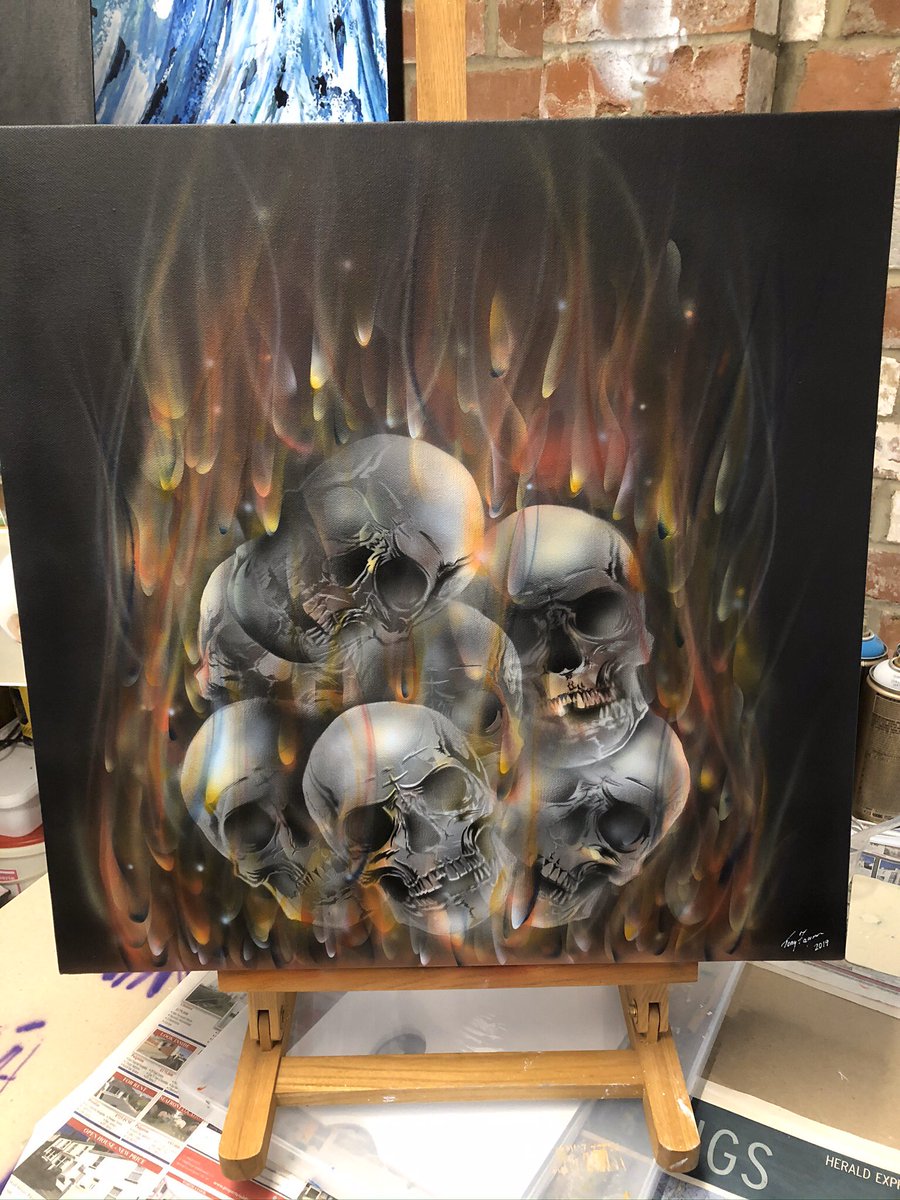 An afternoon painting, Halloween must be on my mind........
<a href="/whattheduckdes/">Whattheduckdesign</a> <a href="/CockingtonC/">Cockington Court</a> @TorbayGuildofAr <a href="/DevonArtistNet/">Devon Artist Network</a> <a href="/CockingtonChoc/">Cockington Chocolate</a>