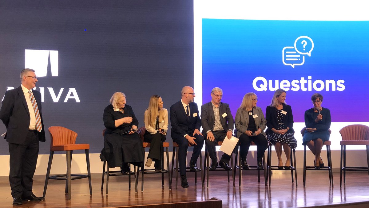 AmyVokes's tweet photo. Wonderful to attend such an insightful event on #RedefiningResolution and hear @FrancesMDuffy share how Capgemini is embracing it!  #TCMGroup #AVIVA #LifeatCapgemini @TheTCMGroup https://t.co/Cm84mdpbIF