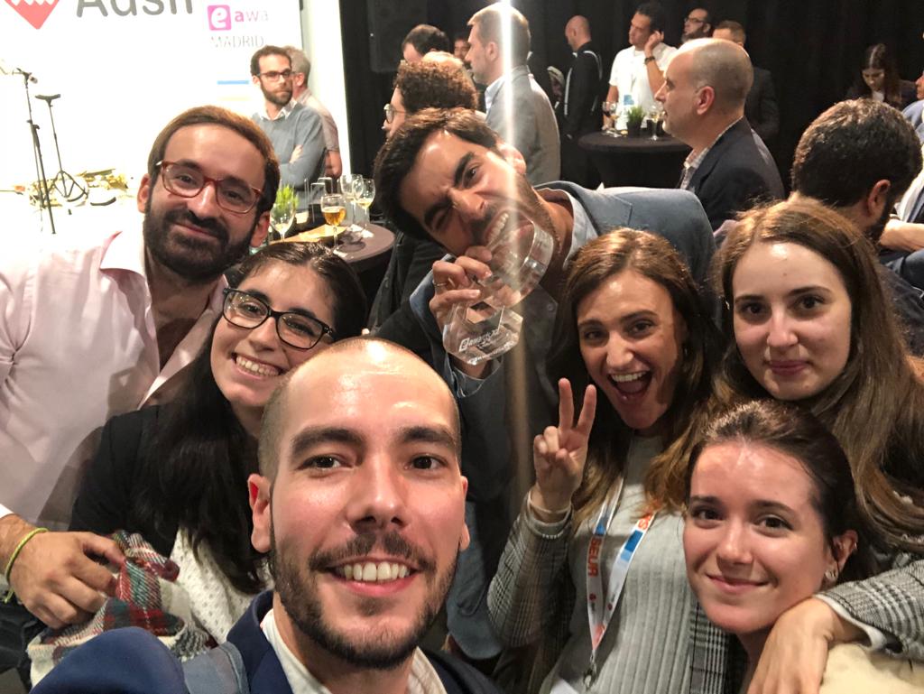 ¡Estas caras de felicidad y alegría solamente tienen una razón de ser! Otro año más somos 🏆"LA MEJOR AGENCIA DE #MARKETINGDIGITAL FULL SERVICE" 🏆 ❤😎💪
#eShowMAD19 #eAdwards2019 #Agency #Publicidad