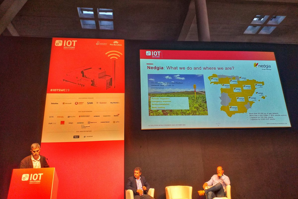 nedgia's tweet photo. Nuestro compañero Fernando de los Riscos explica en el @IOTSWC cómo monitorizamos las redes de #GasNatural en una mesa redonda en la que participan @Naturgy y la startup @allwize_iot https://t.co/IAfreNuiN5
