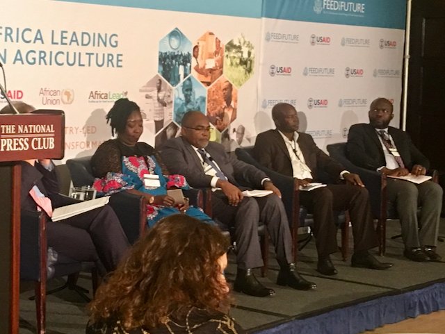 Panelist Augustin Wambo-Yamdjeu of @NPCACAADP talks about challenges of transformational change when actors have differing motivations.

<a href="/FeedtheFuture/">Feed the Future</a> <a href="/USAIDAfrica/">USAID in Africa</a> <a href="/_AfricanUnion/">African Union</a> #CAADP #AfricaLeading #AfricaLeadLearning