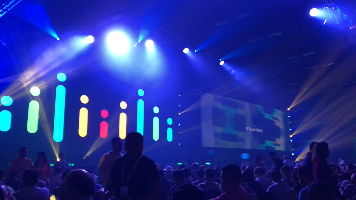 DGiovagnoni's tweet photo. Esperando el inicio de #CiscoLiveLA Keynote. @_CServices nuevamente presente en este gran evento. https://t.co/bv05CywmSB
