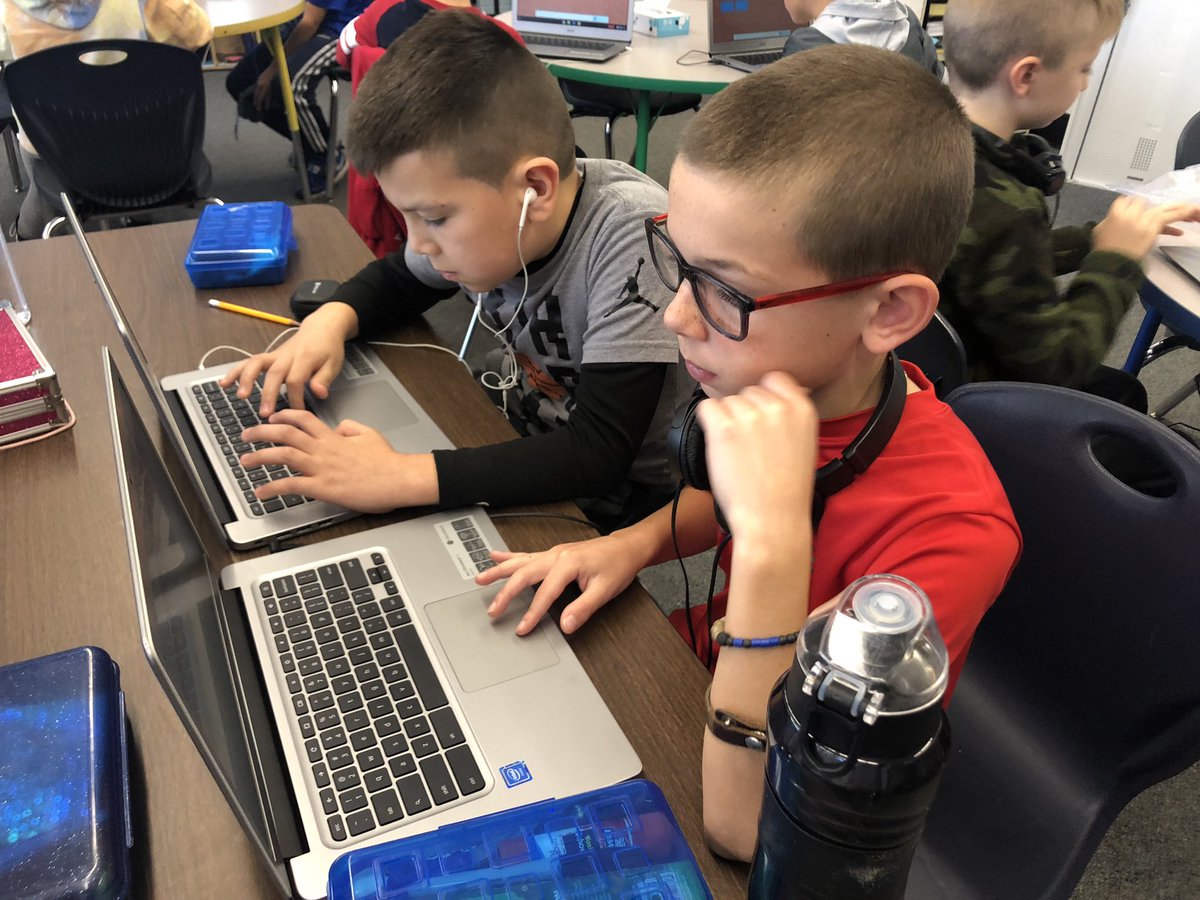 darcymchale3's tweet image. Students explored resources like @nearpod, @EpicKidsBooks @NatGeo to gather information about #diadelosmuertos to write informational pieces. @NicoleMusarra @Jen1Curry @kristymc24 @MOSandshore @dauchert2210 #FutureReadyNJ