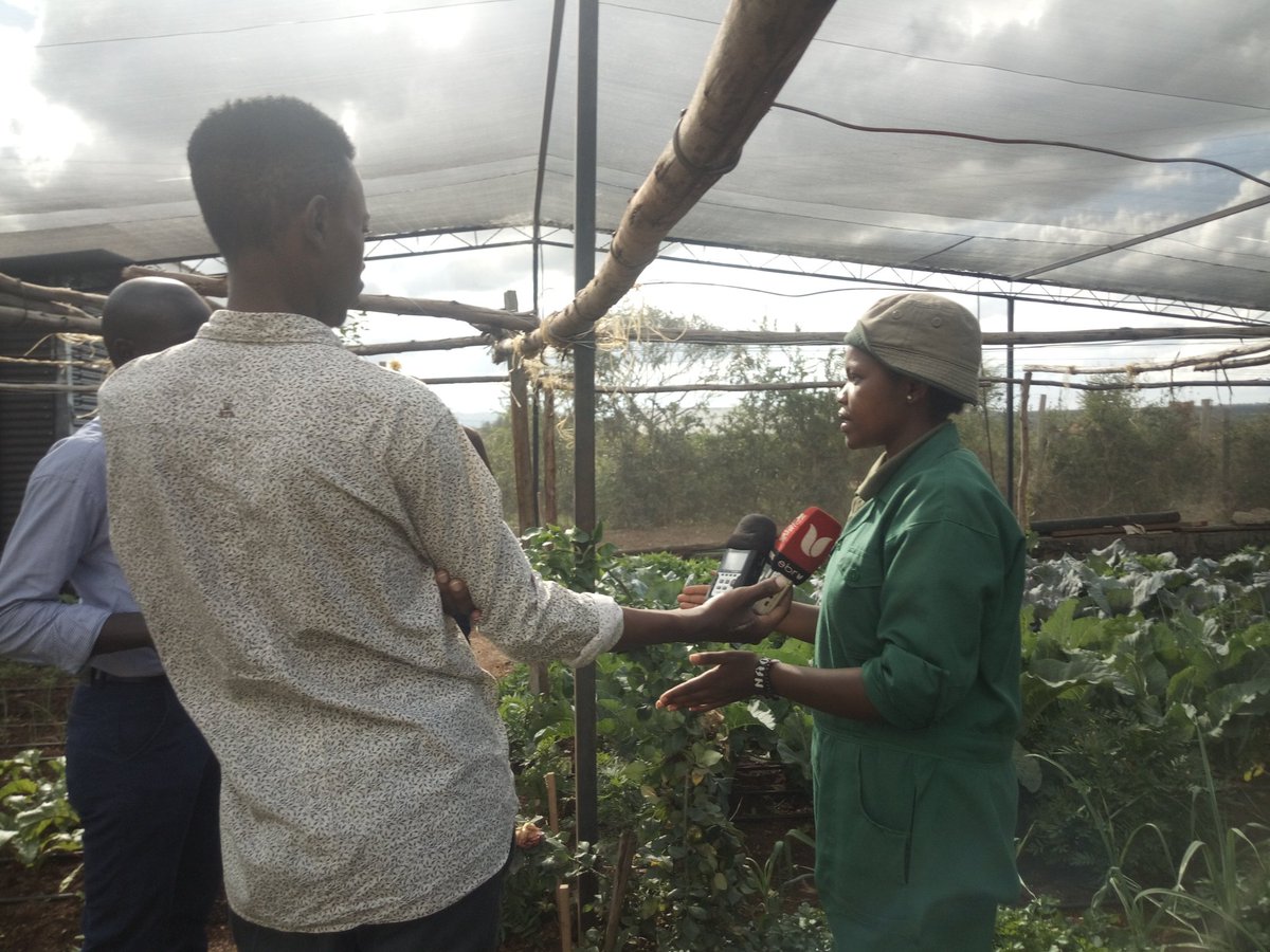 arnold_olando's tweet photo. @cirunjoroge @GhettoRadio895 @olololodge We stand for human right to food ..we stand against politics of hunger and all the vices that led to poverty in women and choose to stand for the better production of organic food consumption and production. https://t.co/USoujKtzh7