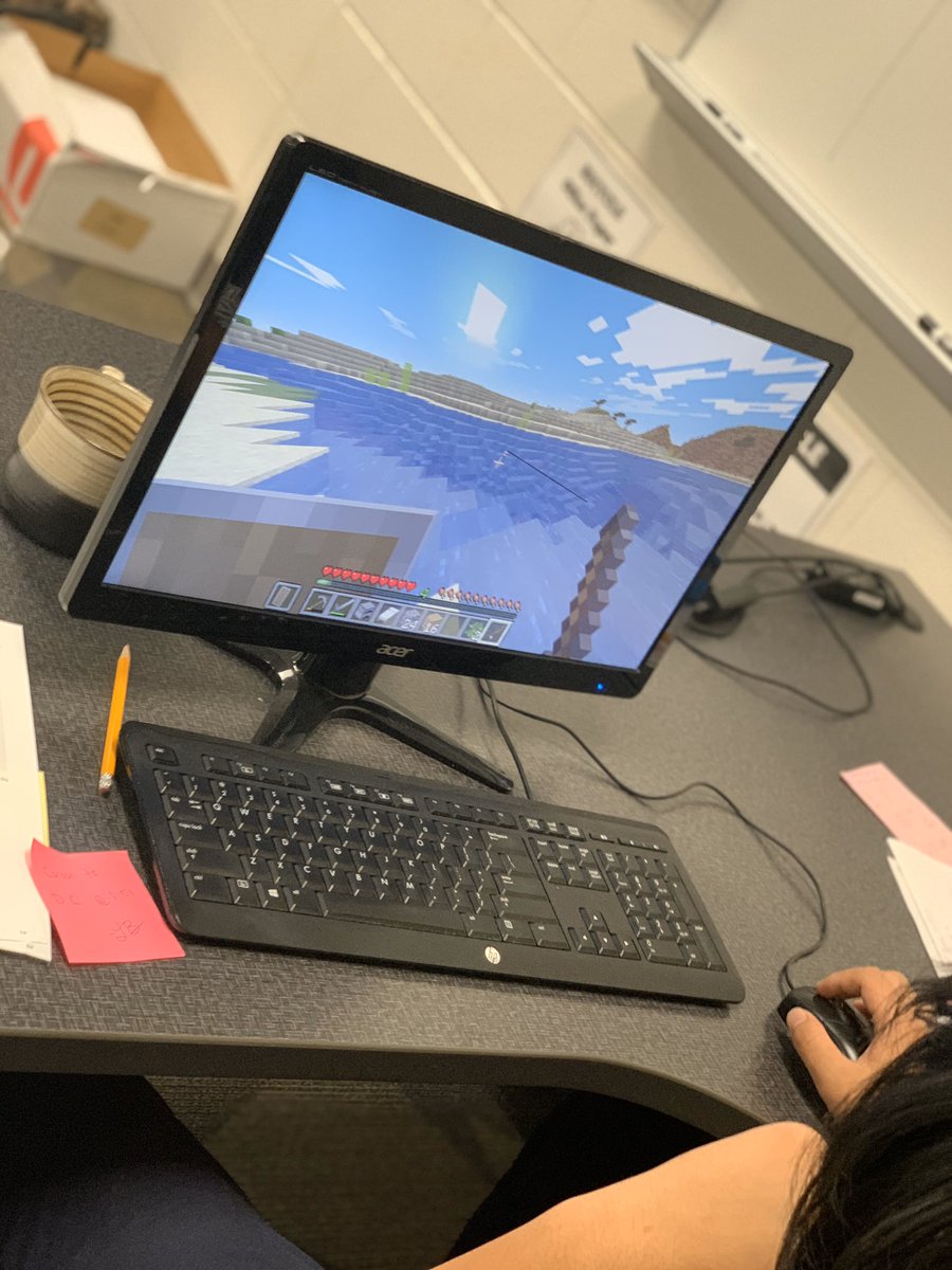 CoderDojoRanger's tweet image. It’s #droneracing season for #dronerangers #3dprinting #coding and #Minecraft @roblox in our #juniorhigh #coderdojo club in #myohioclassroom #therangerway