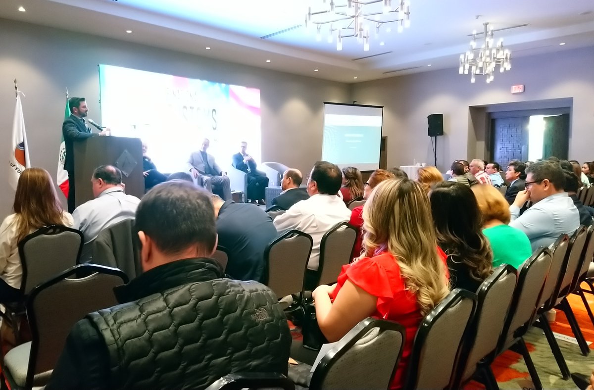 4FrontED's tweet photo. Exitoso #ForoBinacionalAduanal en San Luis Río Colorado, Sonora. ¡Muchas gracias a todos los ponentes y asistentes al evento! #4FrontED #OPRODE #GYPA #GYEDC #TrabajoEnEquipo. https://t.co/K0Gwf8VYVH