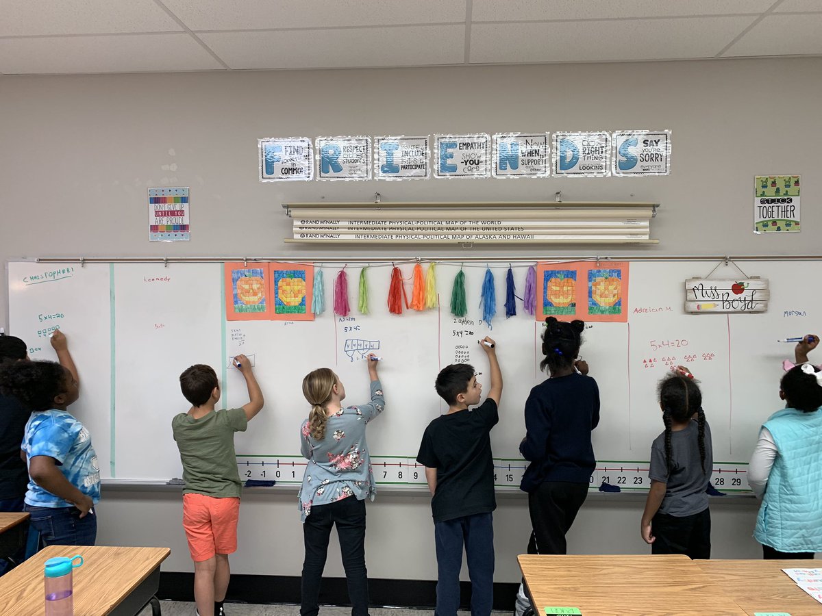 Trying out a 360 classroom today #BSIeaglepride #happyatBSI #360classroom <a href="/Eagles_BSI/">Big Shanty Intermediate</a> <a href="/CobbMathDept/">CCSD Math Leadership</a>