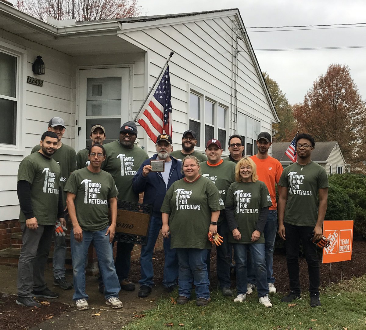 Cleveland East & West came together for a successful #TeamDepot for Marine Veteran Jim K.  6930 & 3806 was planting, mulching, installing a new door, fixing gutters, & pressure washing.  Afterwards we presented Jim w/ the Home Depot Military Service Coin 🇺🇸#choosetoserve