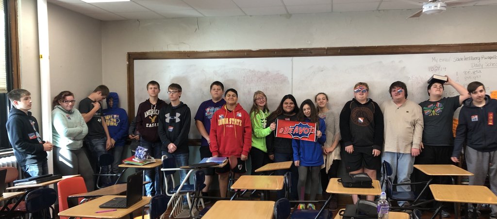 8th Graders have voted in the Iowa Straw Poll #BeAVoter